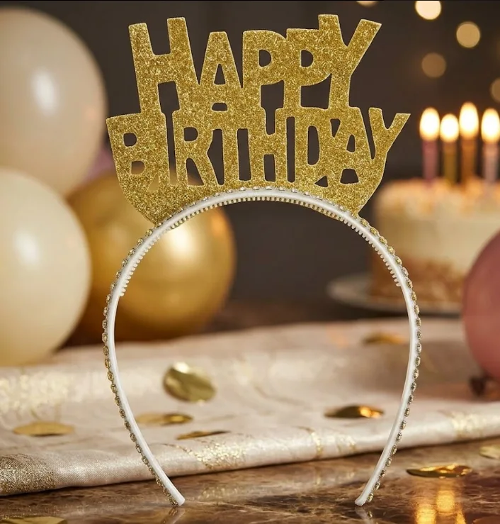 Gold Si̇mli̇ "happy Birthday" Yazili Taşli Parti̇ Tac